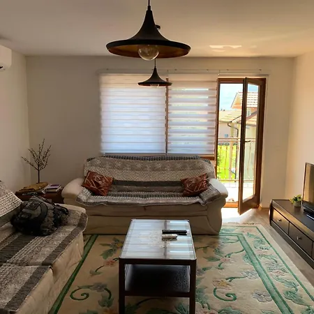 Arg Apartment *